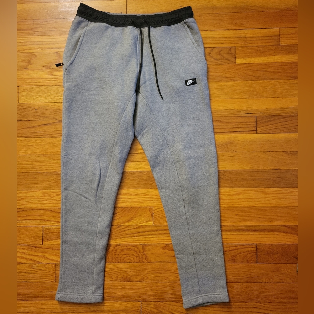Small Nike men's sweatpants